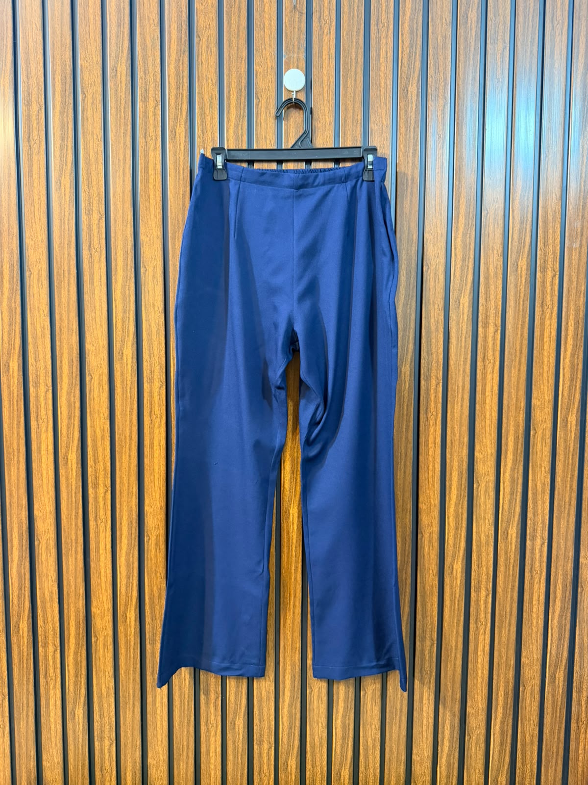 Waist 30  Length 37  Fabric Silk Women's Trendy Trouser