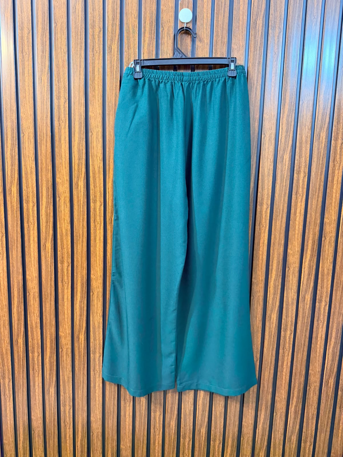 Waist 34  Length 38  Fabric Silk Branded Women's Trouser Collection
