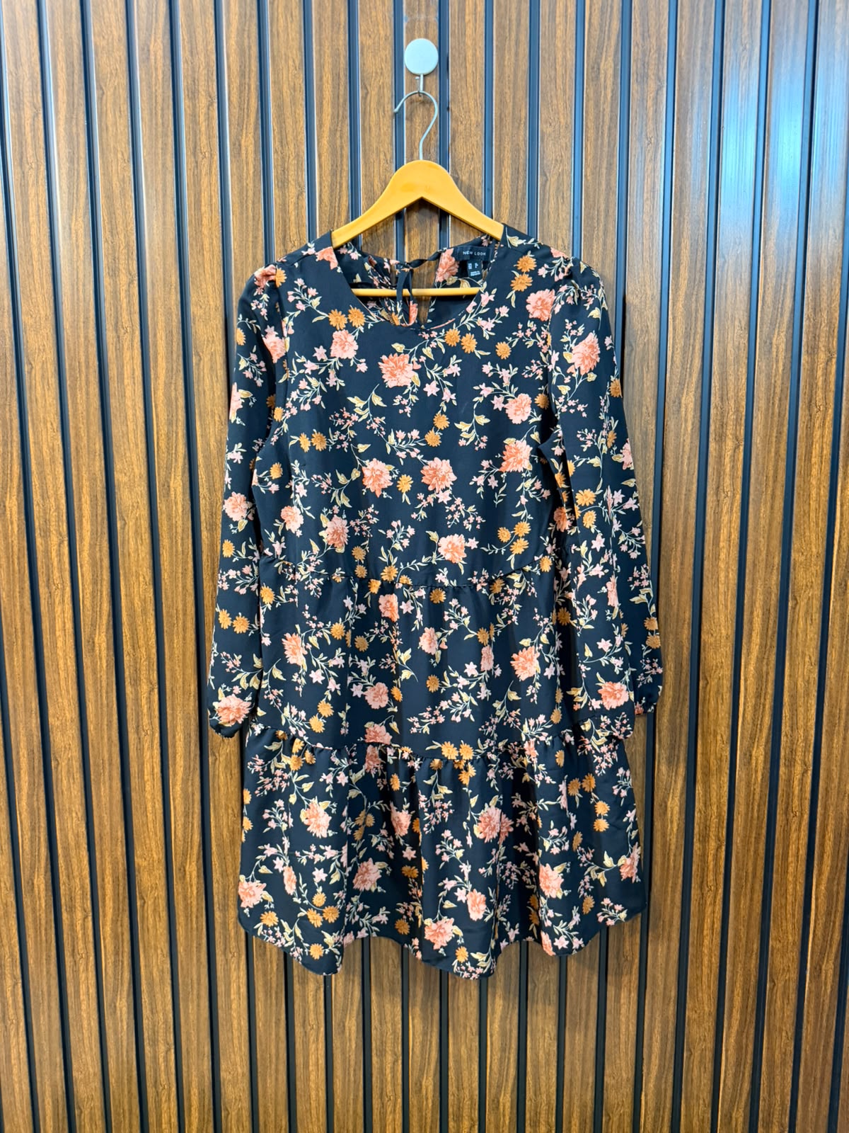 Chest 17  Length 33  Fabric Silk Women's Branded Long Top