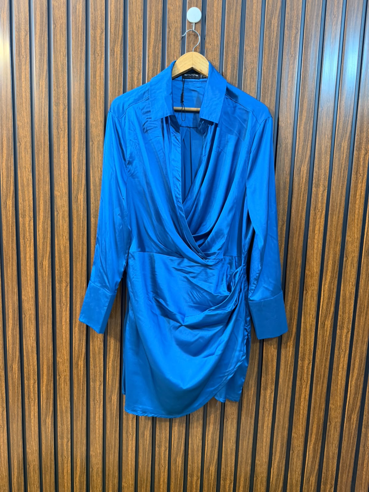 Chest 20  Length 36  Fabric Silk Branded Women's Long Top