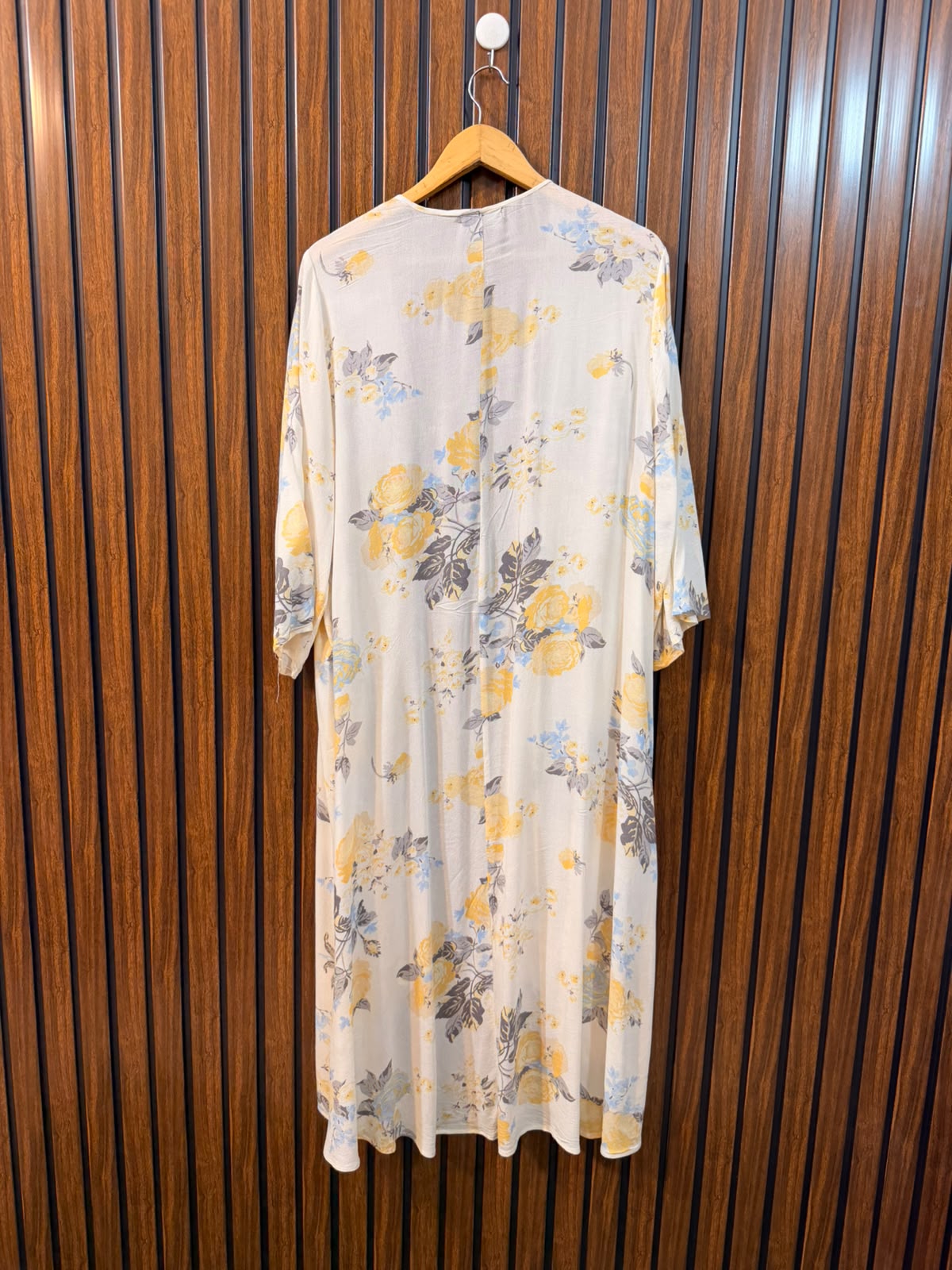 Chest Medium  Length 39 To 47  Fabric Rayon Women's Premium Long Shrug