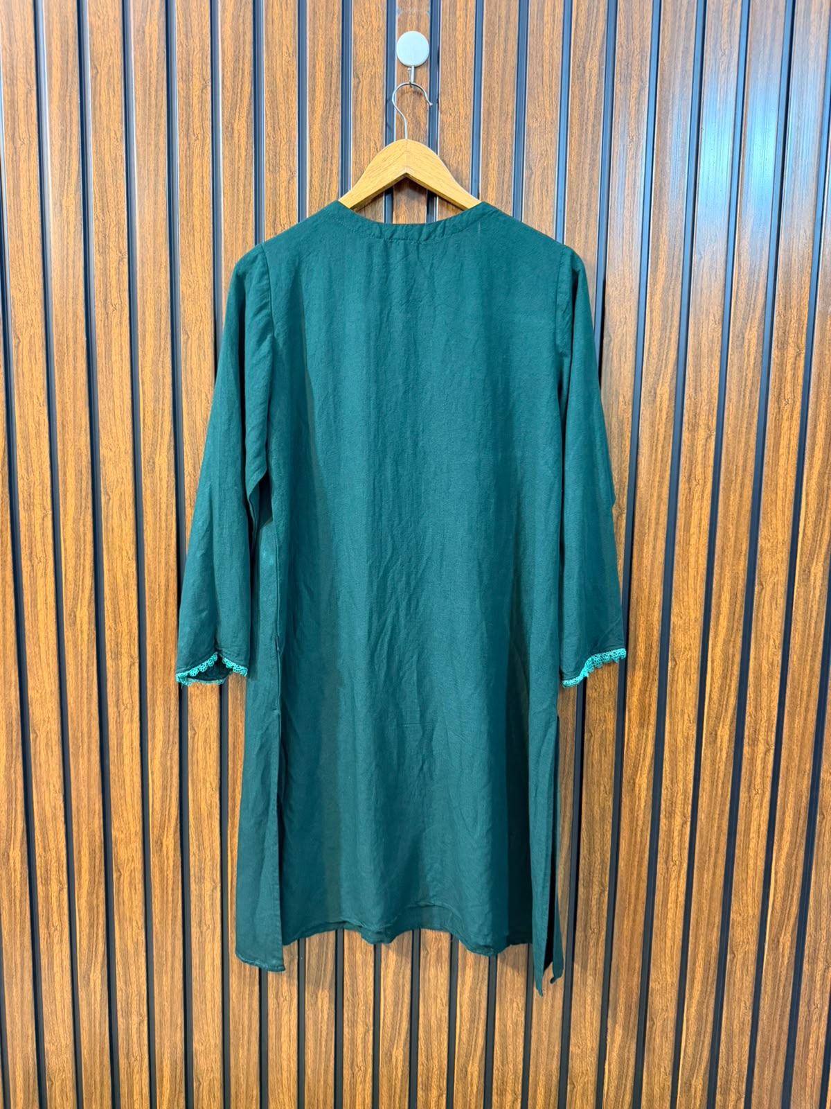 Chest 18  Length 35  Fabric Rayon Branded Western Long Top Collection