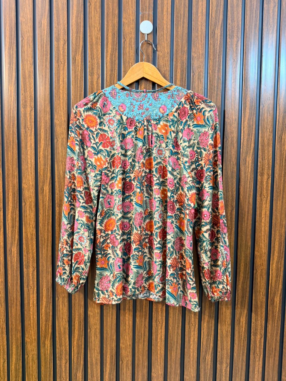 Chest 18  Length 25  Fabric Linen Branded Women's Casual Summer Full Sleeve Top
