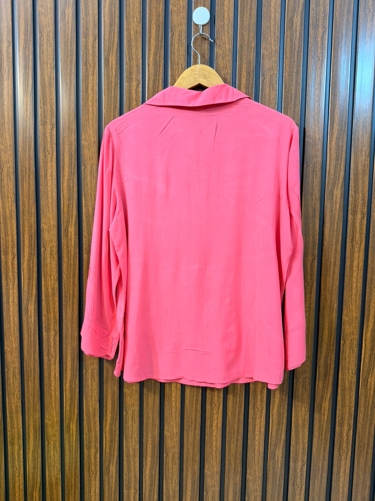 Chest 20  Length 24  Fabric Linen Branded Women's Exclusive Summer Top
