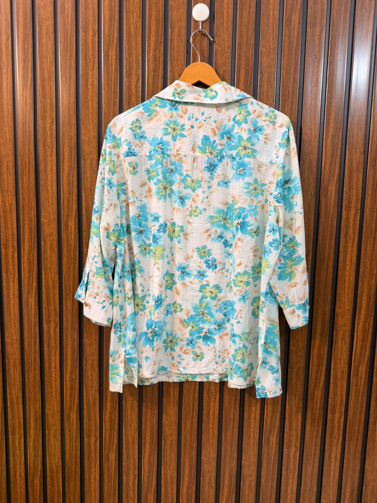 Chest 23  Length 25  Fabric cotton Branded Women's Chic Summer Top