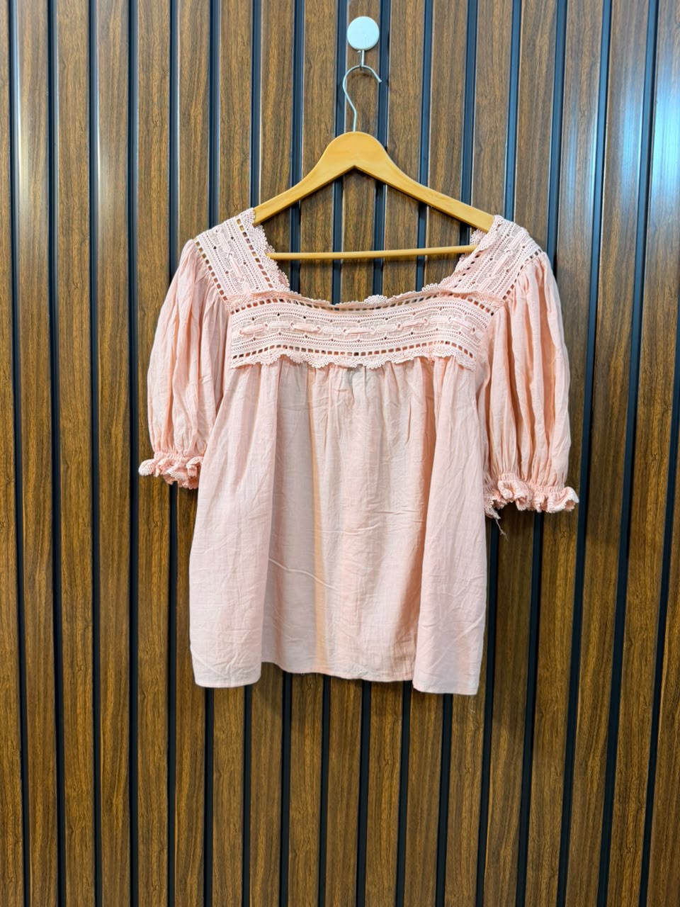Chest 20  Length 21  Fabric Cotton Western Women's Elegant Half Sleeve Top