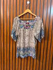 Chest 21  Length 24  Fabric Linen Branded Women's Stylish Summer Half Sleeve Top