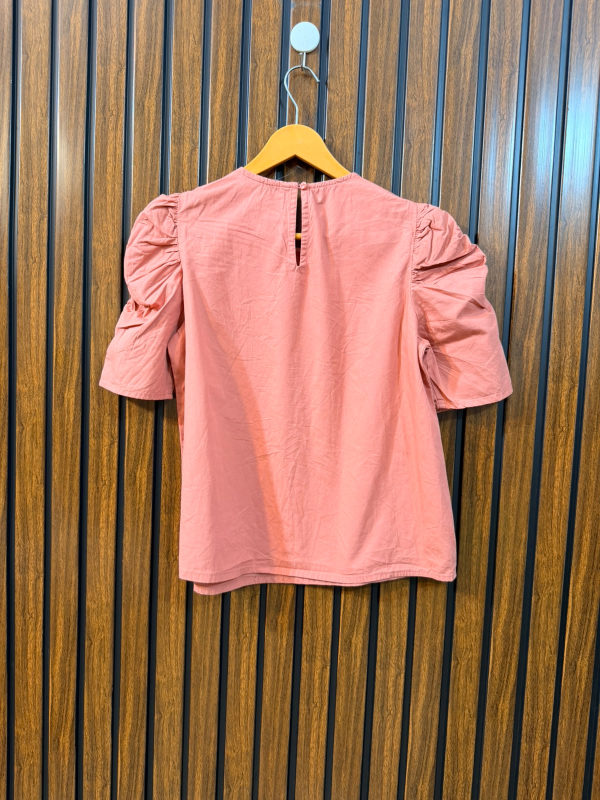Chest 17  Length 20.5  Fabric Cotton Silk Branded Women's Everyday Summer Half Sleeve Top