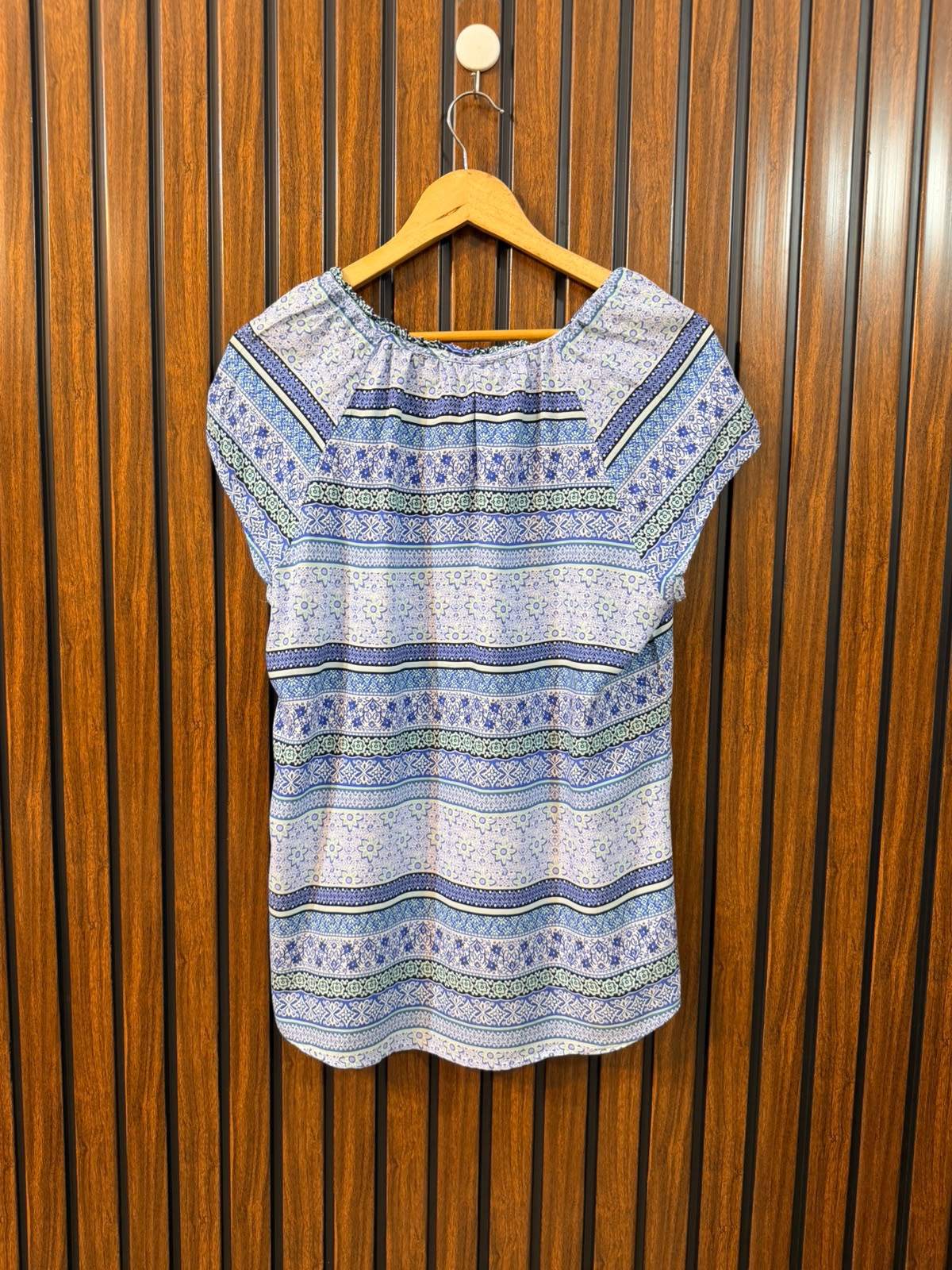 Chest 20  Length 26  Fabric Linen Branded Women's Comfortable Summer Top