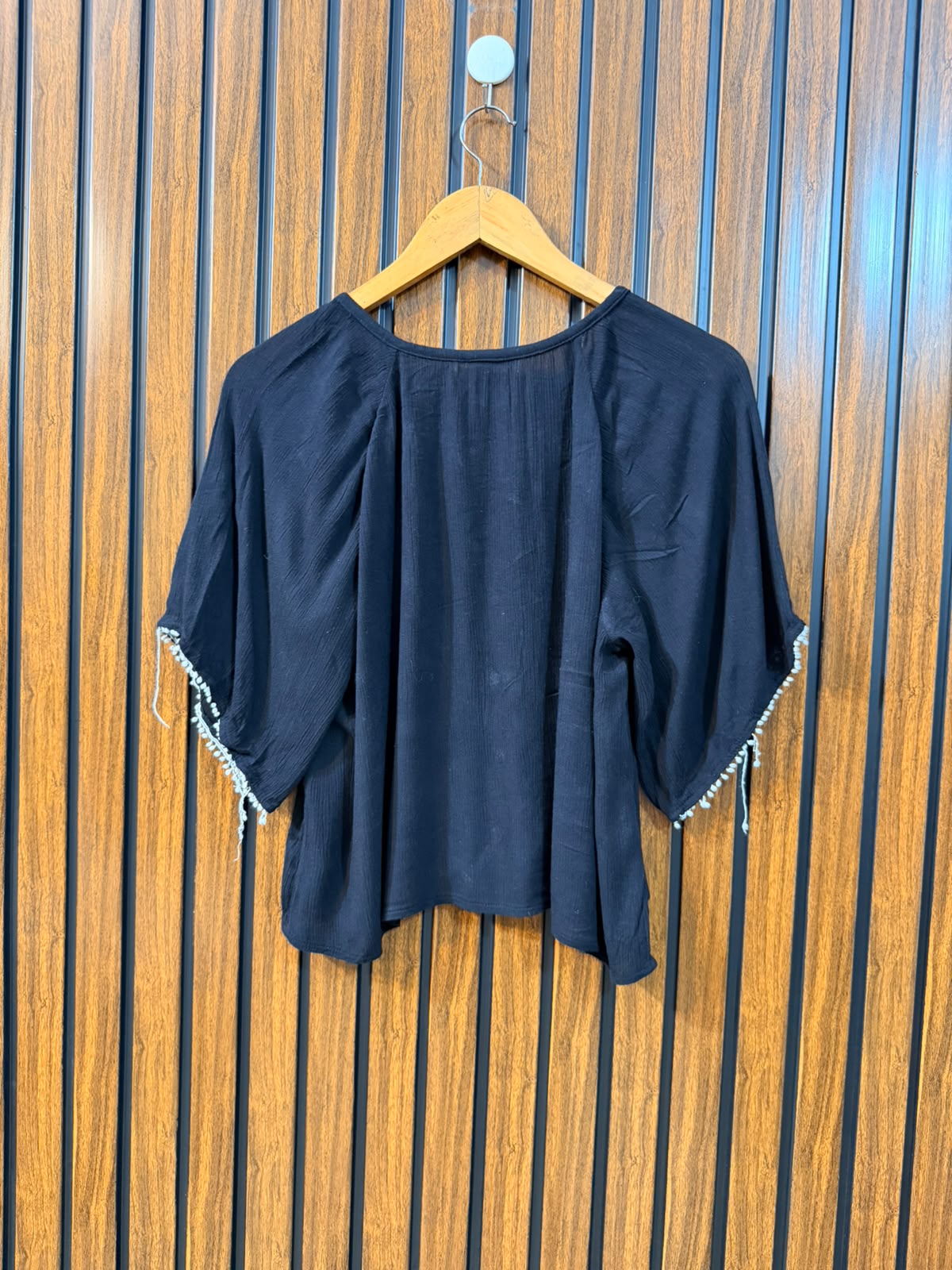 Chest 20  Length 19  Fabric Rayon Women's Branded Seasonal Half Sleeve Top