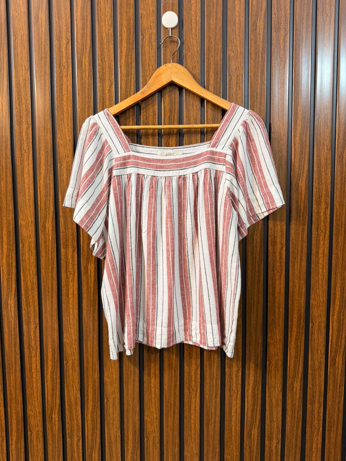 Chest 19  Length 21  Fabric Cotton Branded Women's Chic Summer Top