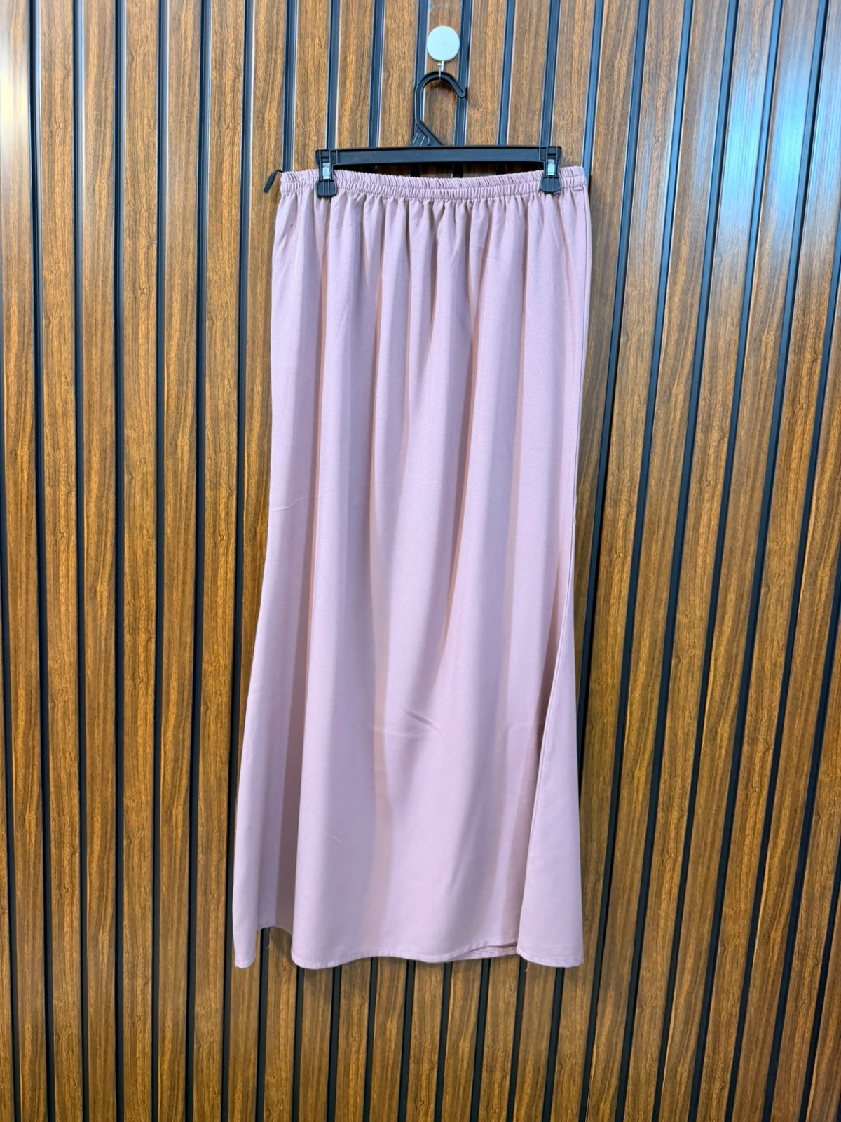 Waist 32  Length 39  Fabric Rayon Imported Women's Skirt