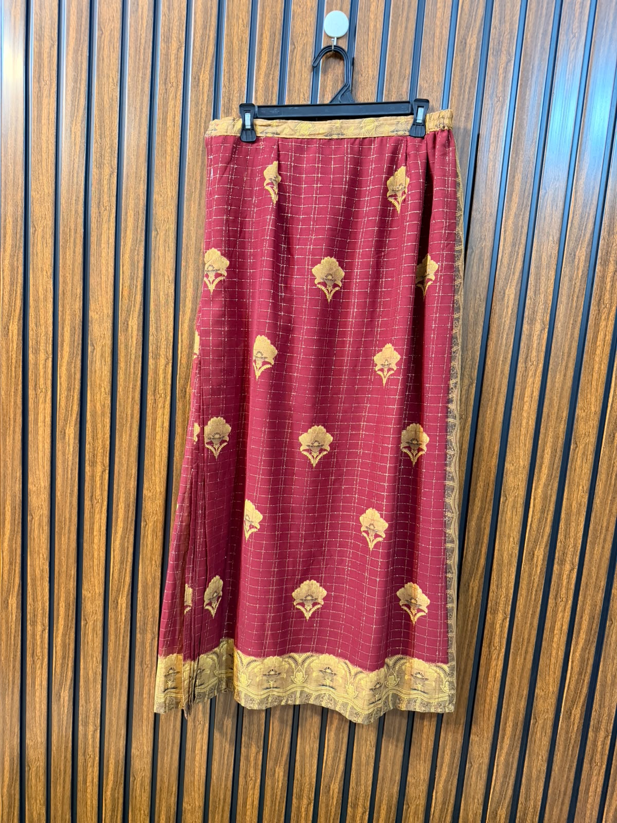 Waist 32  Length 38  Fabric Chiffon Women's Smart Skirt