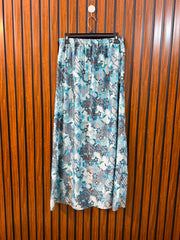 Waist 32  Length 39  Fabric Silk Women's Beautiful Skirt