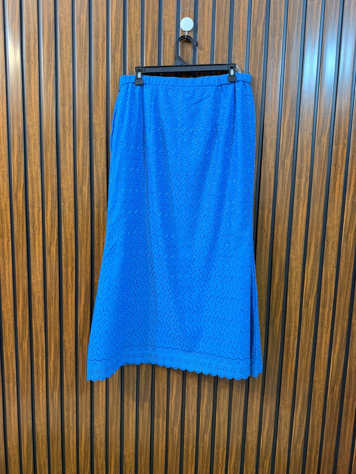 Waist 32  Length 35  Fabric Silk Imported Skirt for Women
