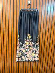 Waist 32  Length 39  Fabric Silk Women's Premium Skirt Collection