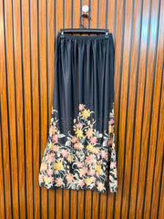 Waist 32  Length 39  Fabric Silk Women's Premium Skirt Collection