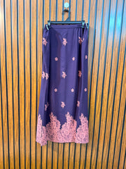 Waist 36  Length 39  Fabric Rayon Women's Skirt Clothing
