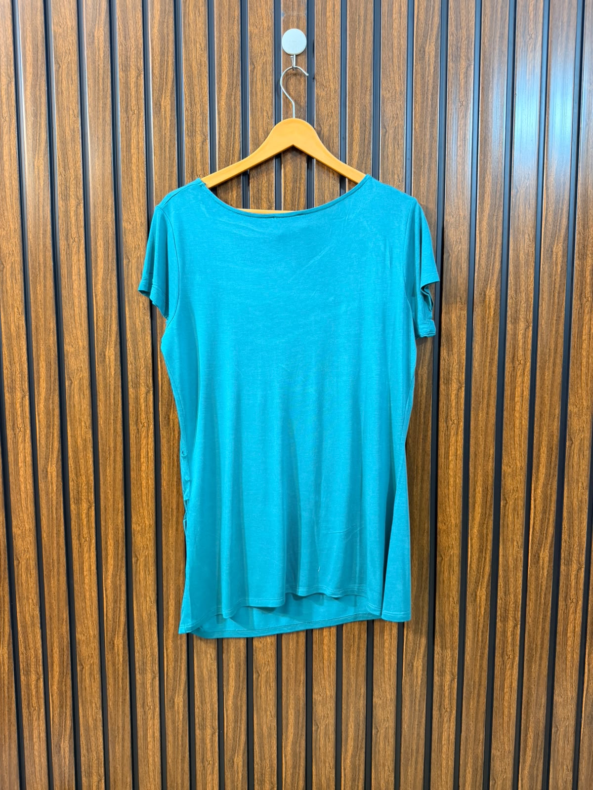 Chest 21  Length 27 Women's Modern T-Shirt