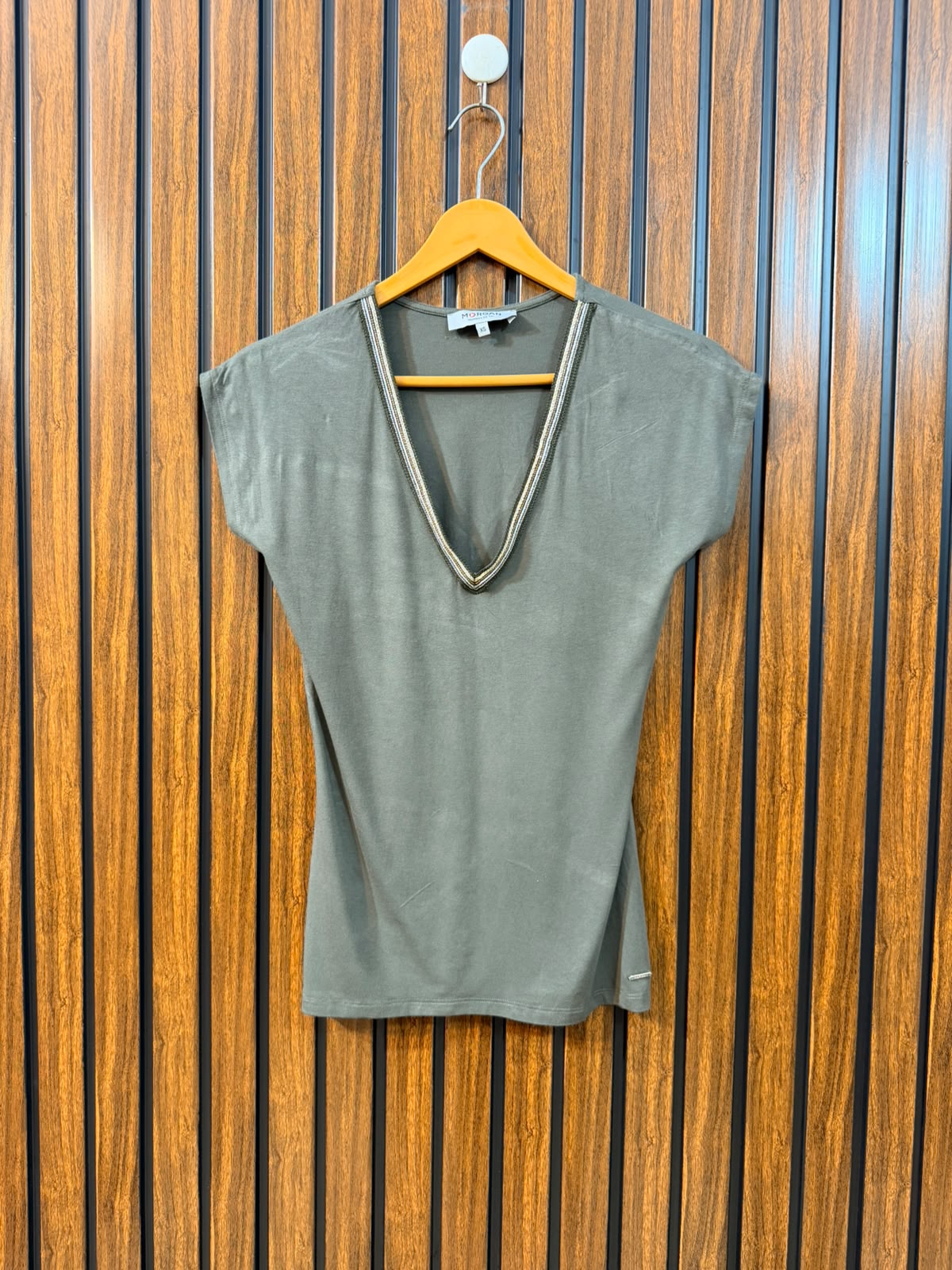 hest 17  Length 22 Women's Premium Tee