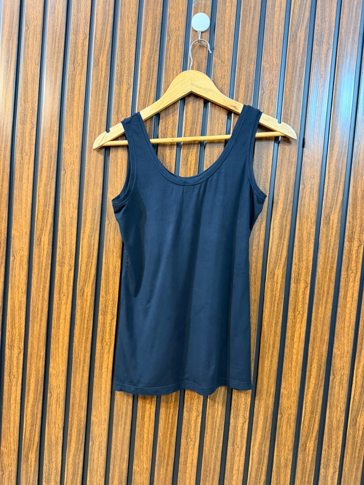 Chest 18  Length 23 Imported Fashion T-Shirt