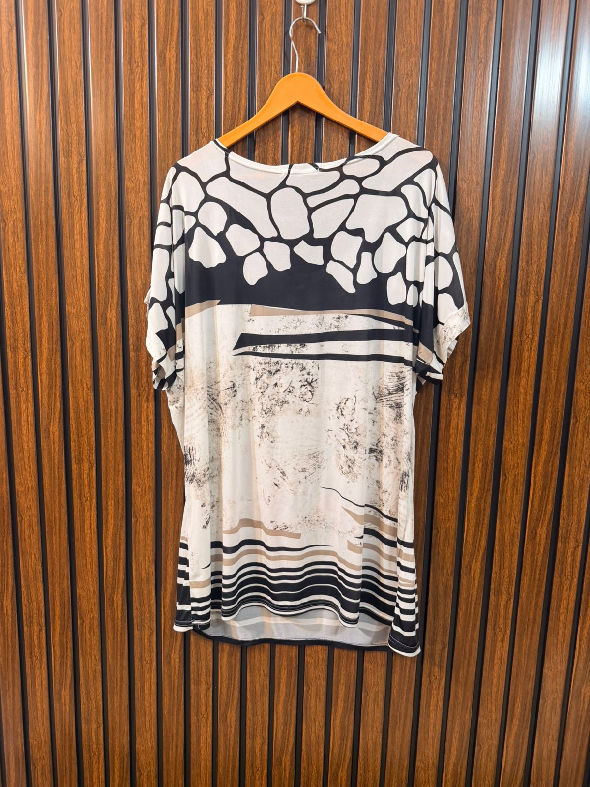 Chest 24  Length 32 Women's Wardrobe T-Shirt