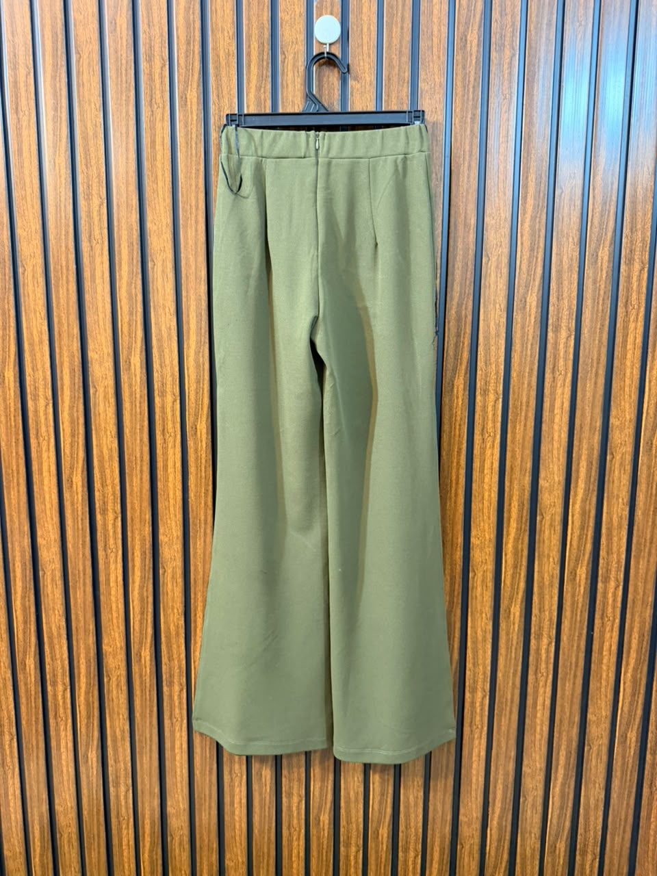 Waist 26  Lenght 38  Fabric silk jersey Ladies Branded Trouse
