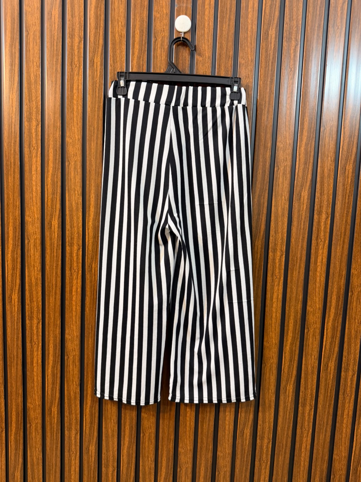 Waist 26  Lenght 29  Fabric silk jersey Women's Classic Trouser