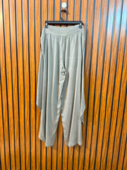 Waist 44  Lenght 38  Fabric rayon Branded Ladies Trouser
