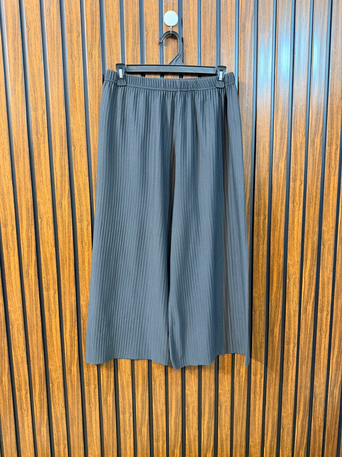 Waist 30  Lenght 31  Fabric silk jersey Women's Exclusive Trouser