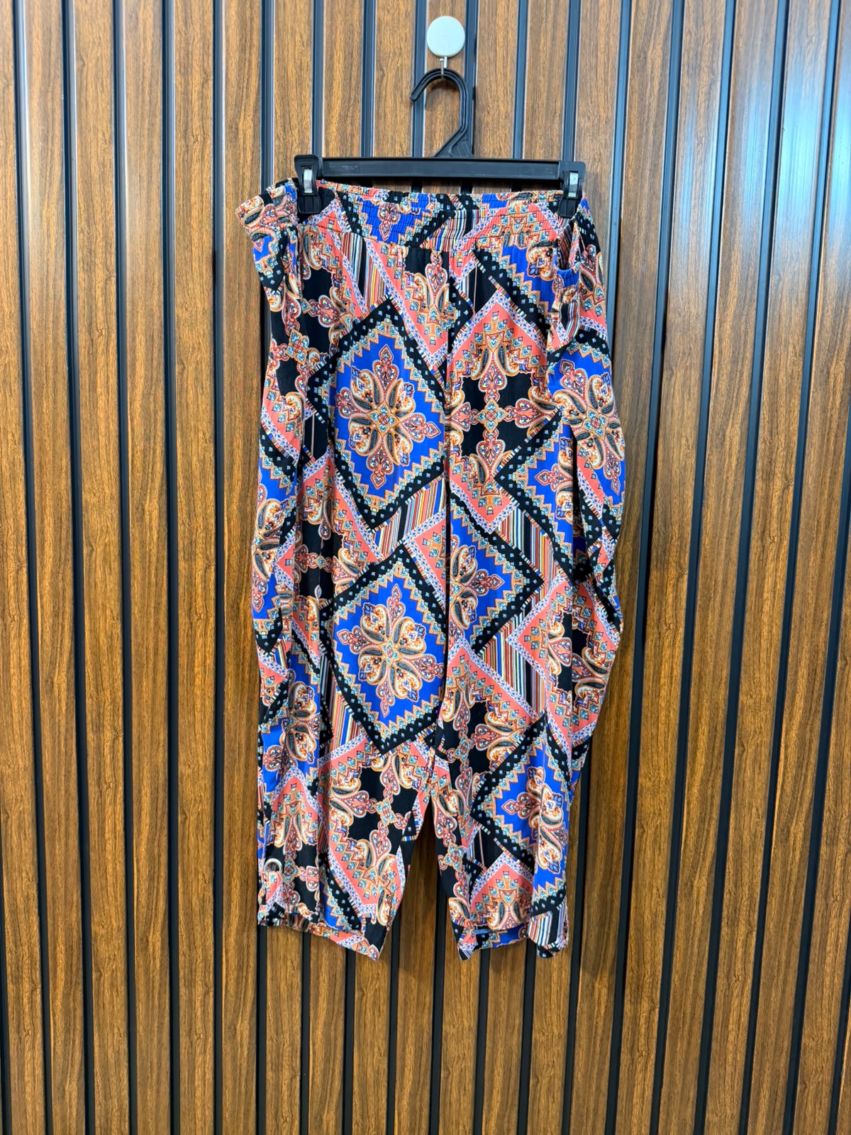 Waist 44  Lenght 31  Fabric linen Women's New Arrival Trouser
