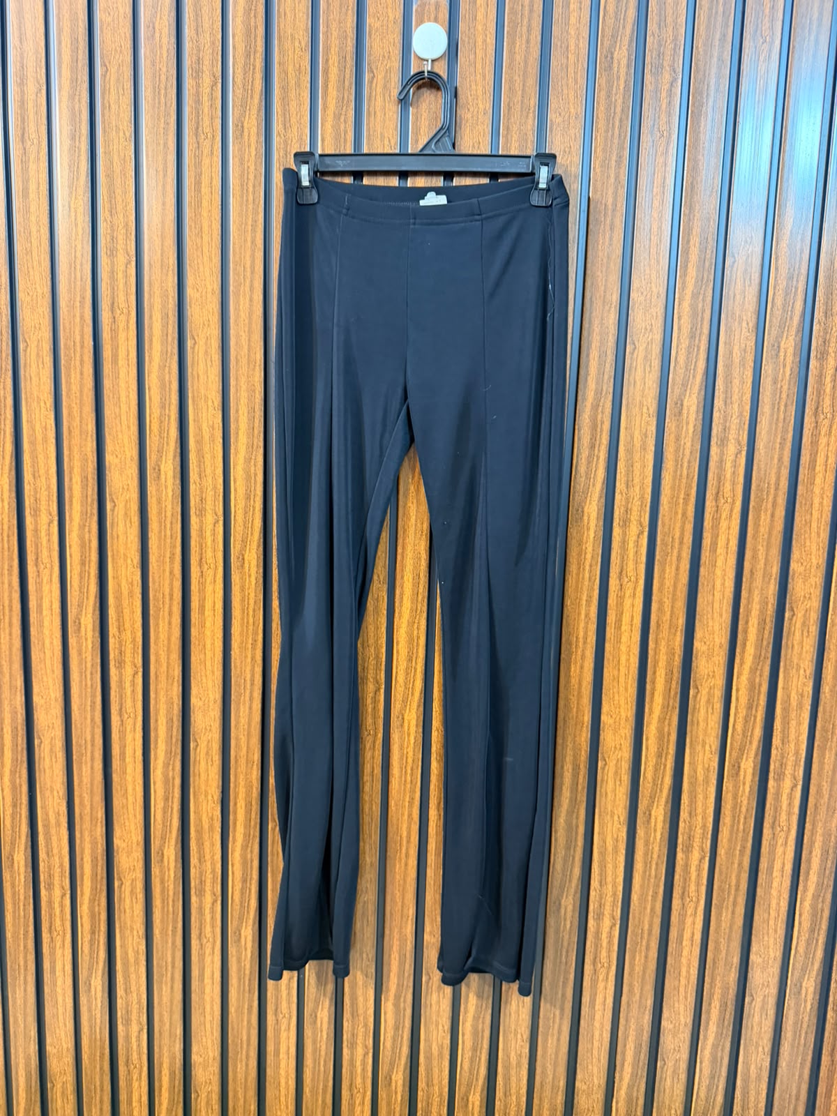 Waist 32  Lenght 37  Fabric silk jersey Premium Imported Trouser