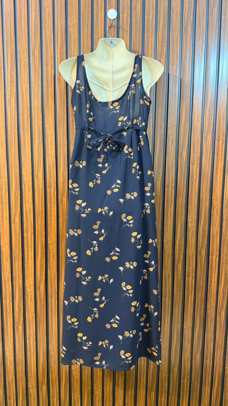 Chest 17  Length 47  Fabric Georgette Women's Signature Long Maxi