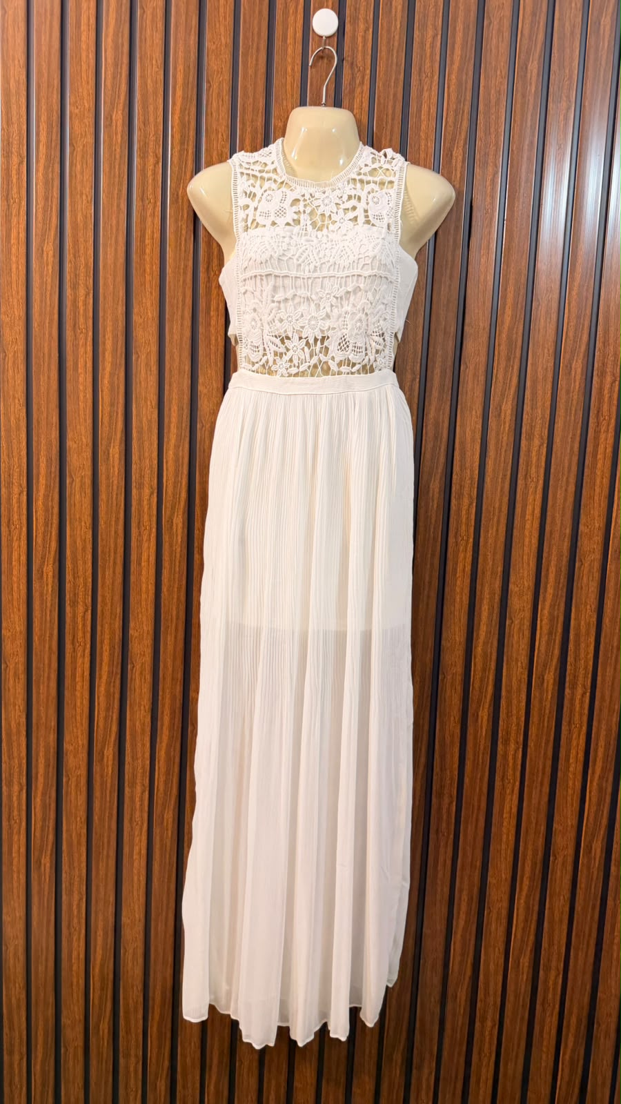 Chest 16  Length 54  Fabric Chiffon Women's Signature Long Maxi