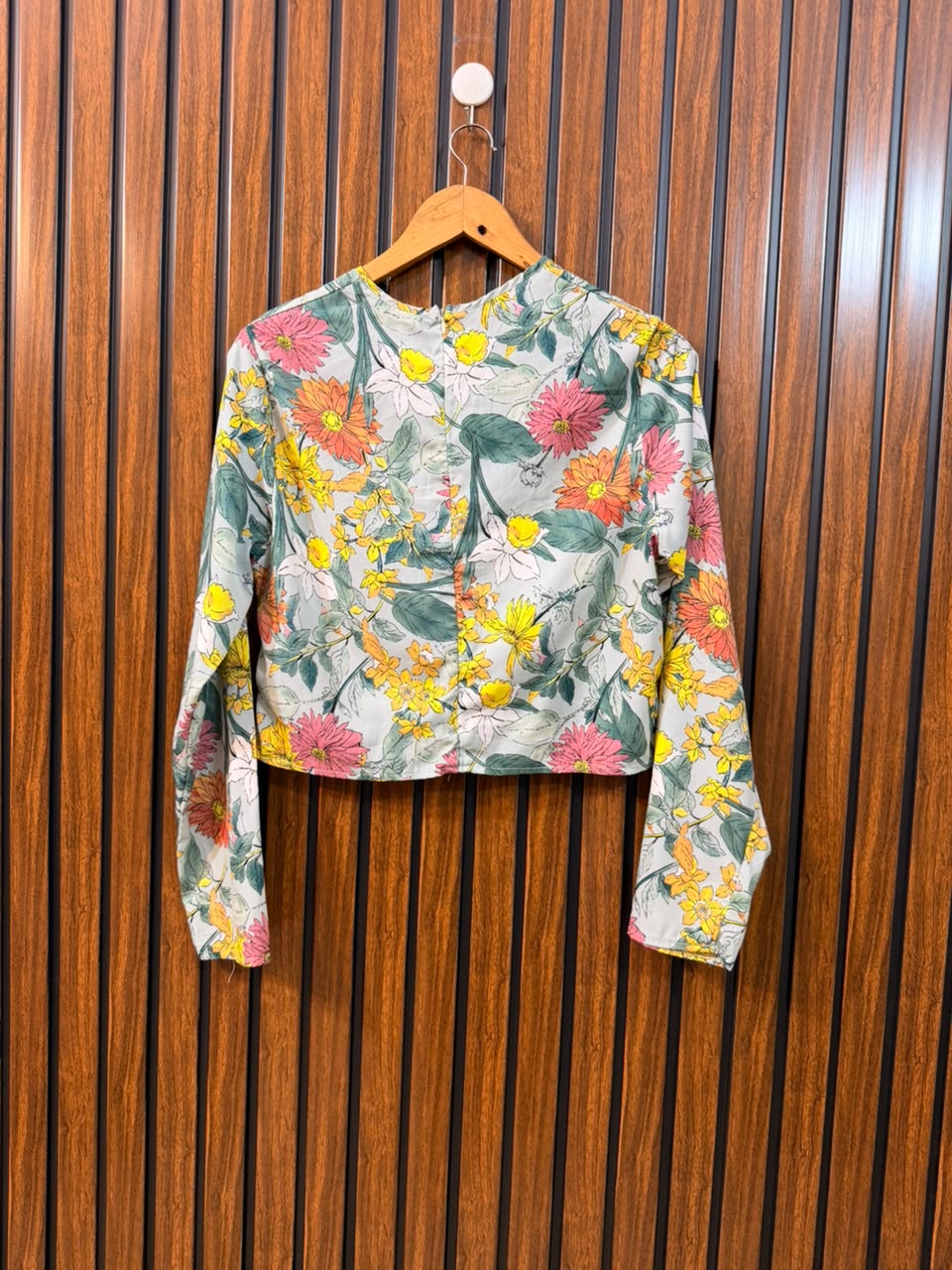 Western Branded Women's Full Sleeve Top Western Branded Women's Full Sleeve Top