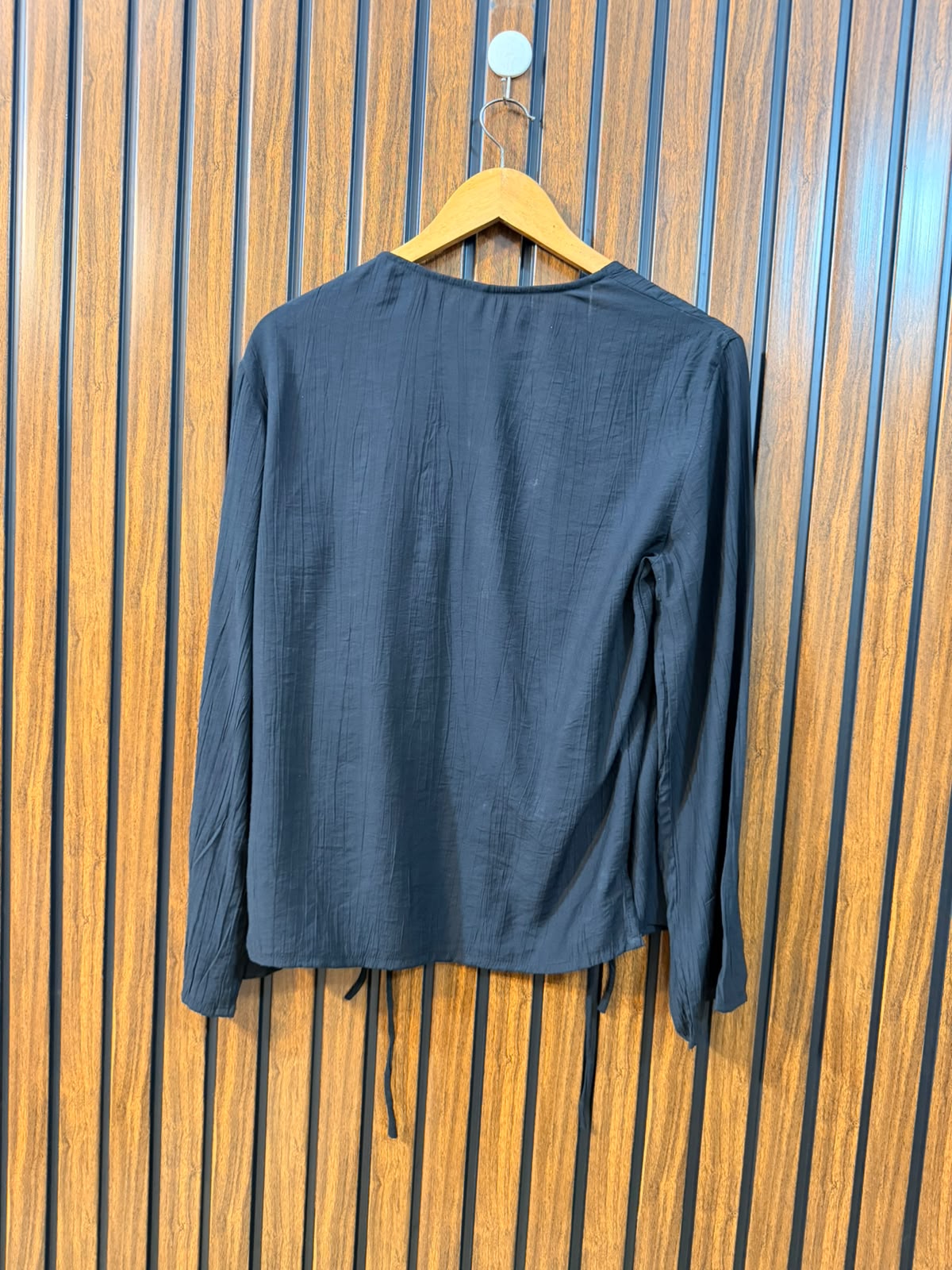 Chest 18  Length 23  Fabric Silk Western Wear Full Sleeve Top for Women