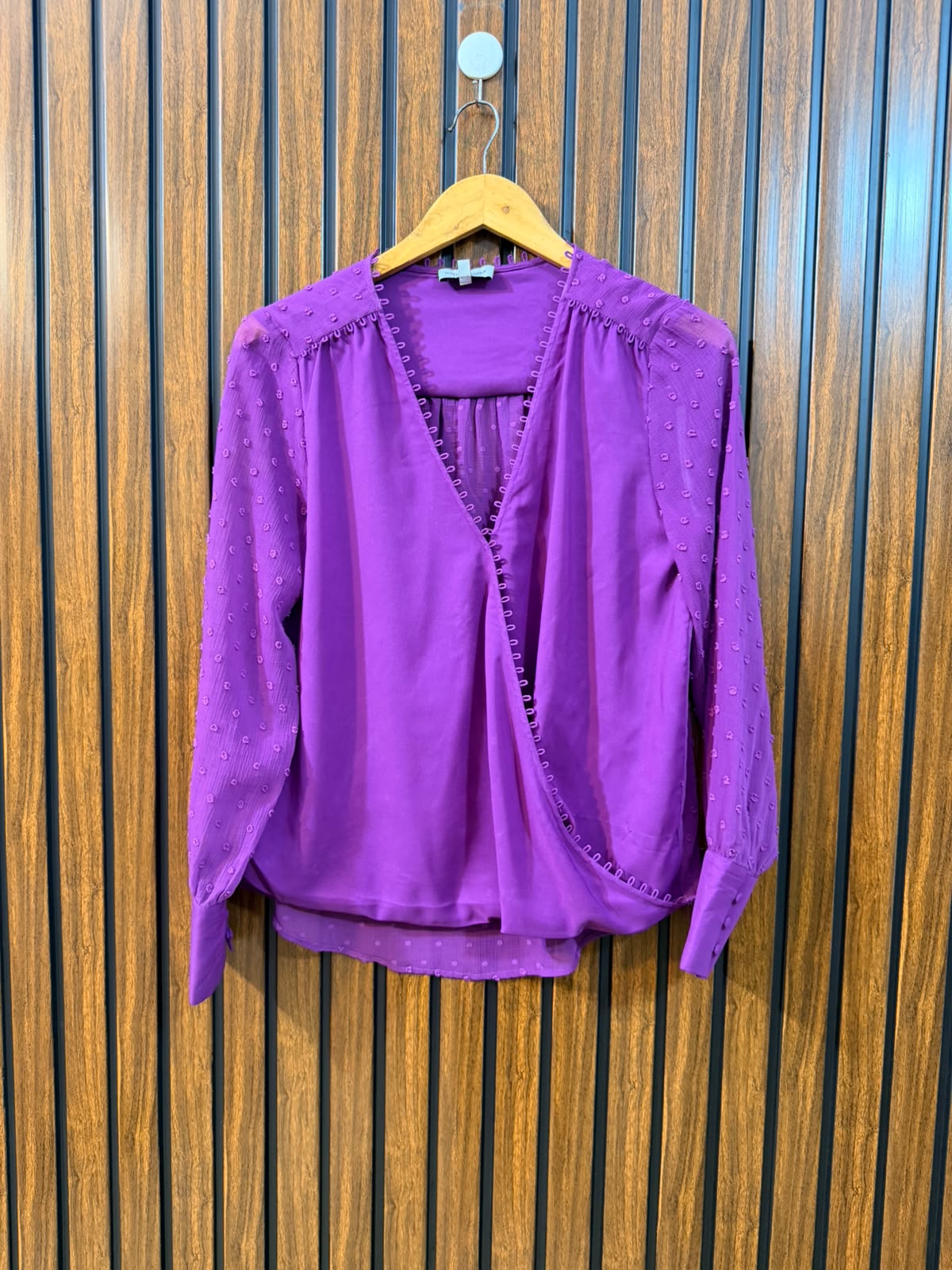 Chest 18  Length 22 To 24  Fabric Chiffon Women's Fashion Full Sleeve Top