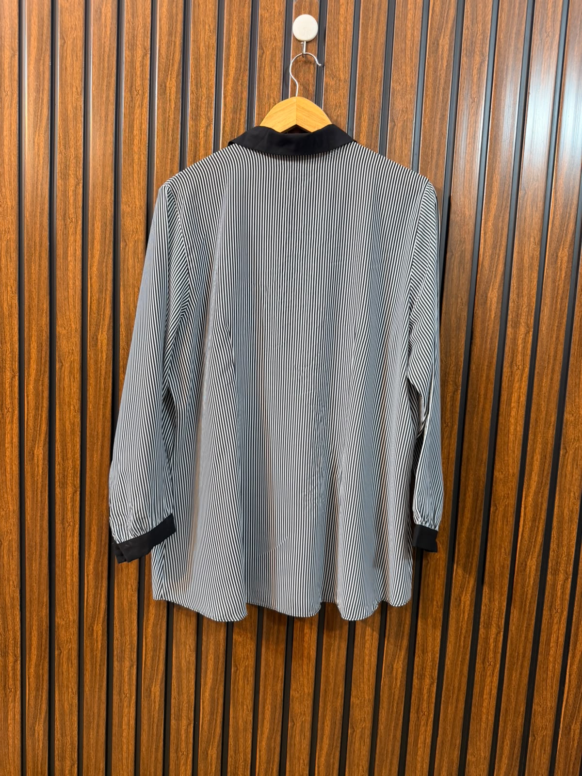 Chest 22  Length 28  Fabric Silk Women's Full Sleeve Top Collection