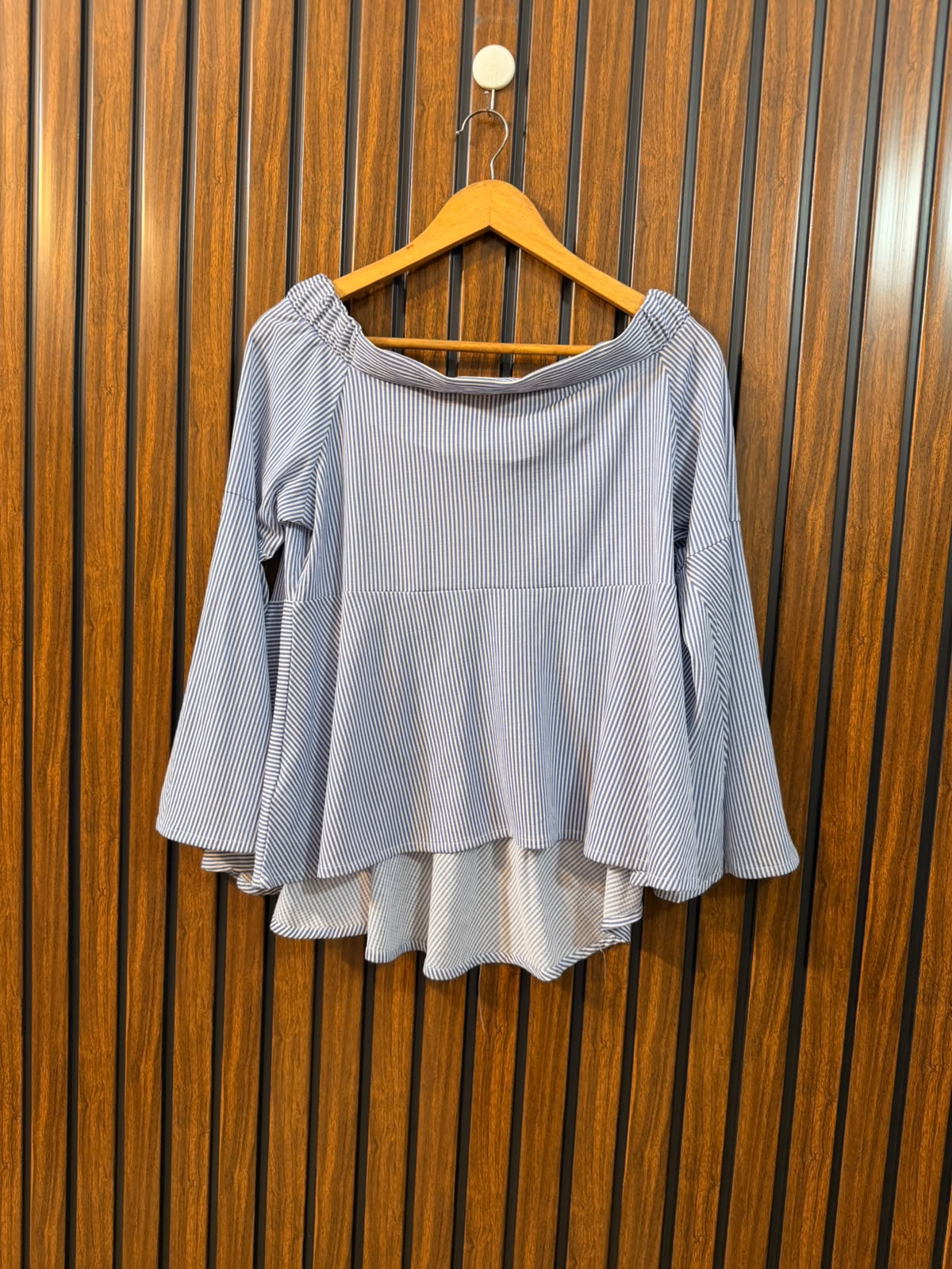 Chest Large  Length 20  Fabric Rayon New Arrival Women's Full Sleeve Top