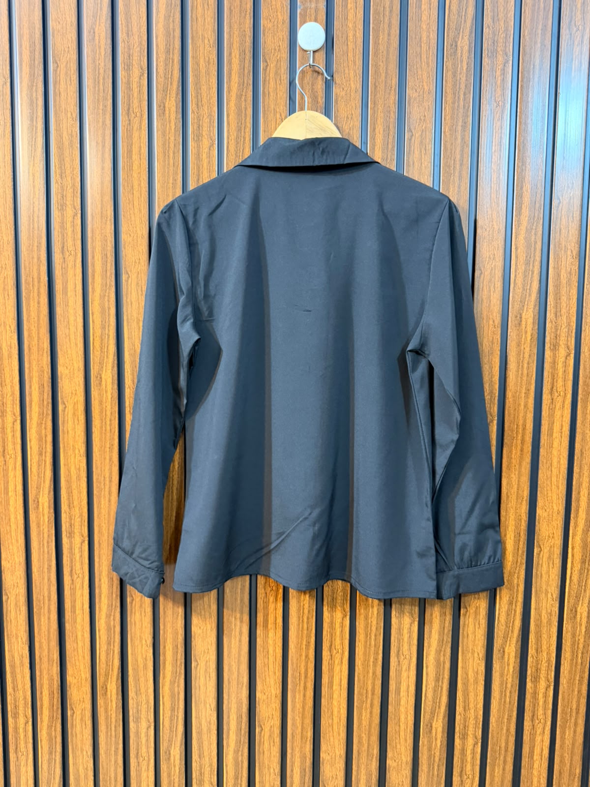 Chest 18  Length 25  Fabric Silk Exclusive Women's Full Sleeve Top