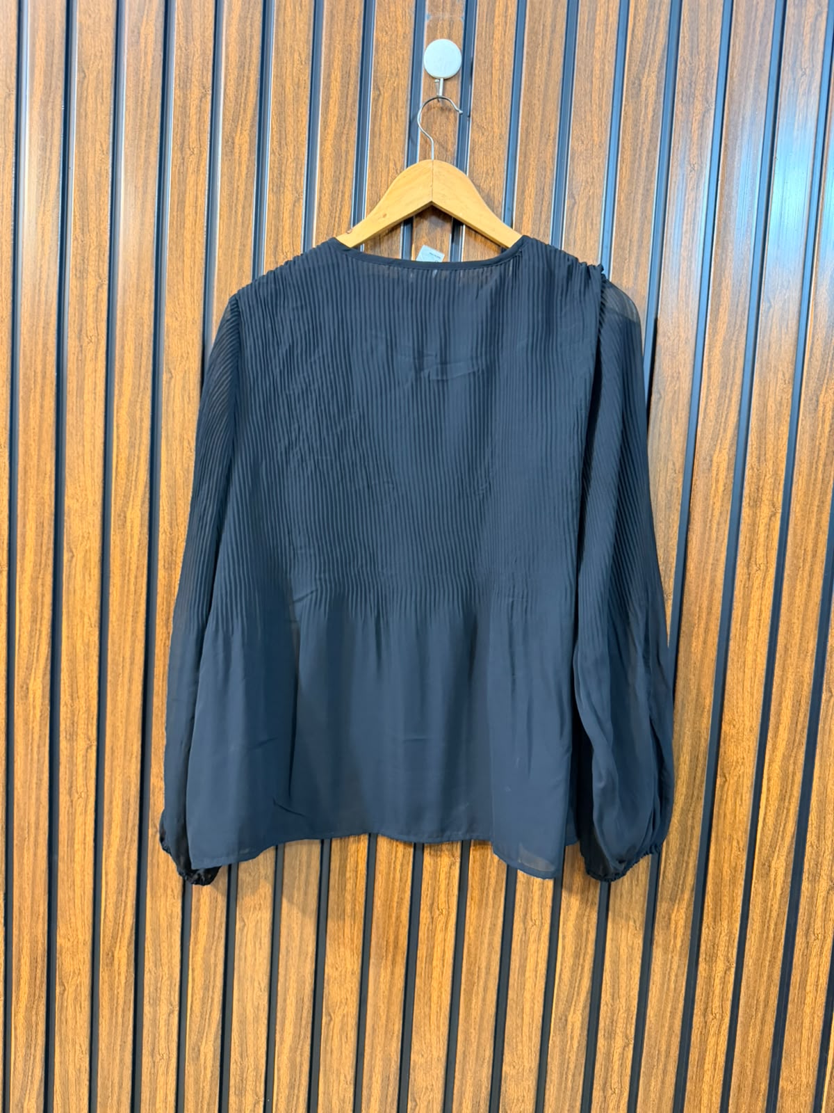 Chest 17  Length 24  Fabric Chiffon Women's Full Sleeve Top New Collection