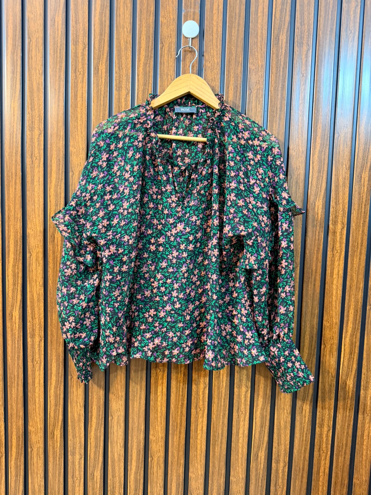 Chest 21  Length 22  Fabric Chiffon Women's Full Sleeve Top Store