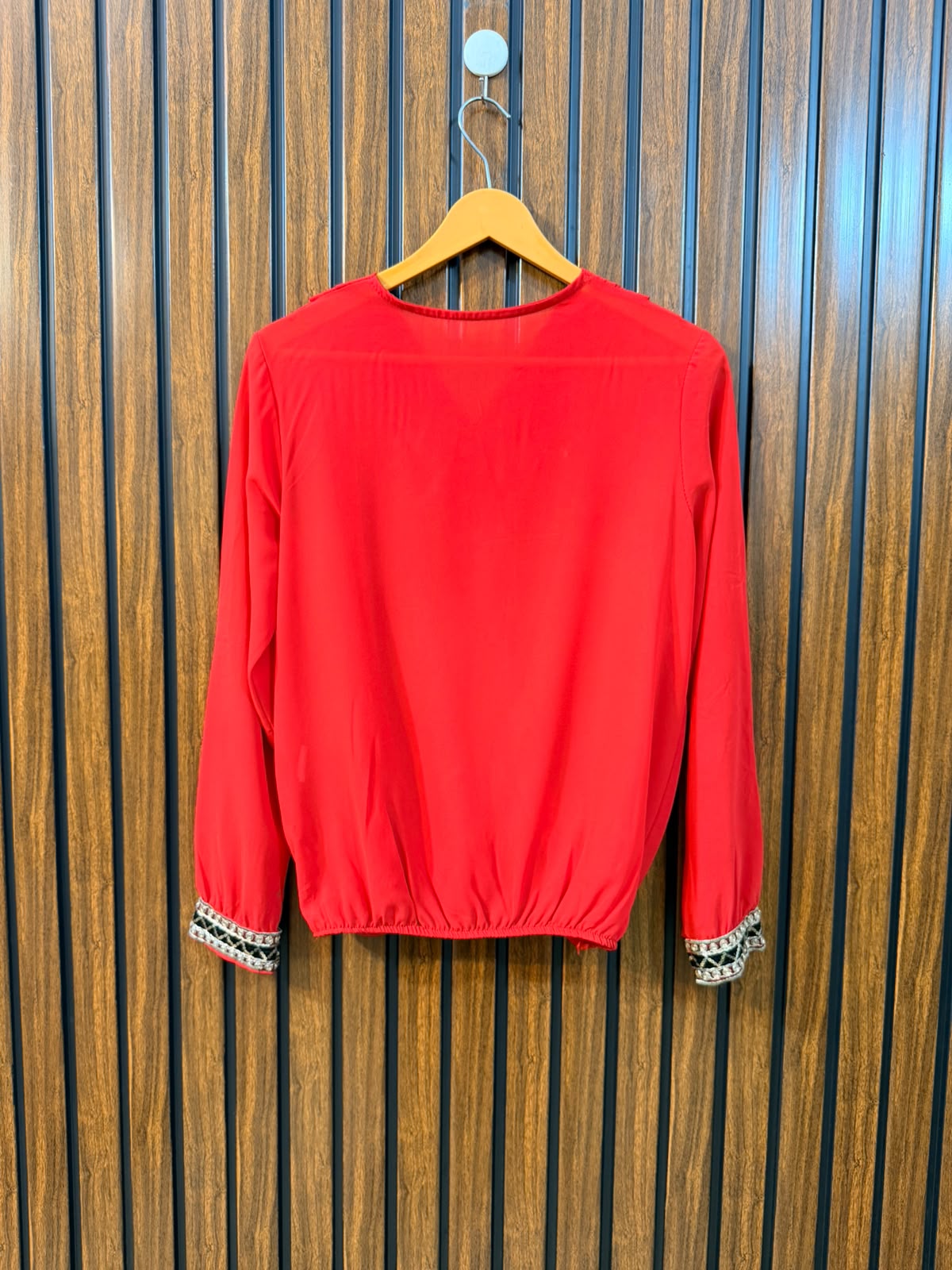 Chest 19  Length 24  Fabric Chiffon Ladies Branded Western Top
