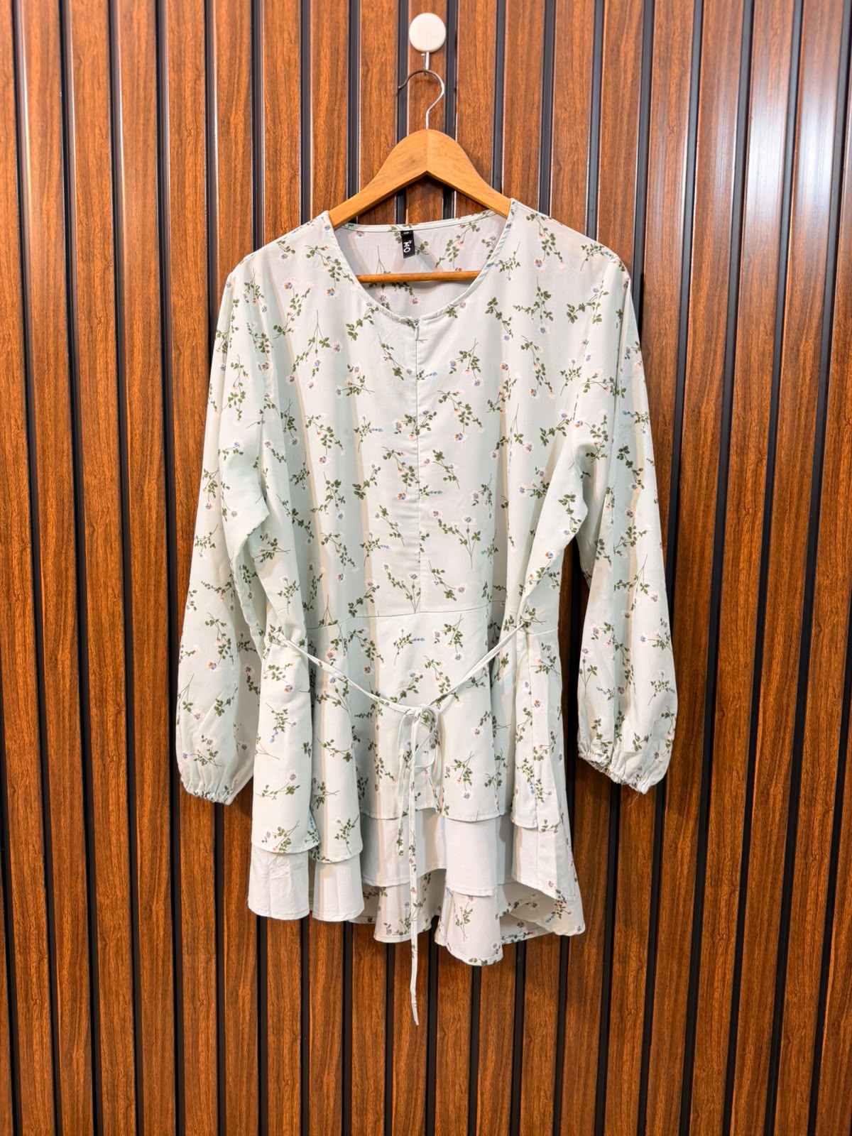 Chest 21  Length 27 To 31  Fabric Silk Best Women's Full Sleeve Top