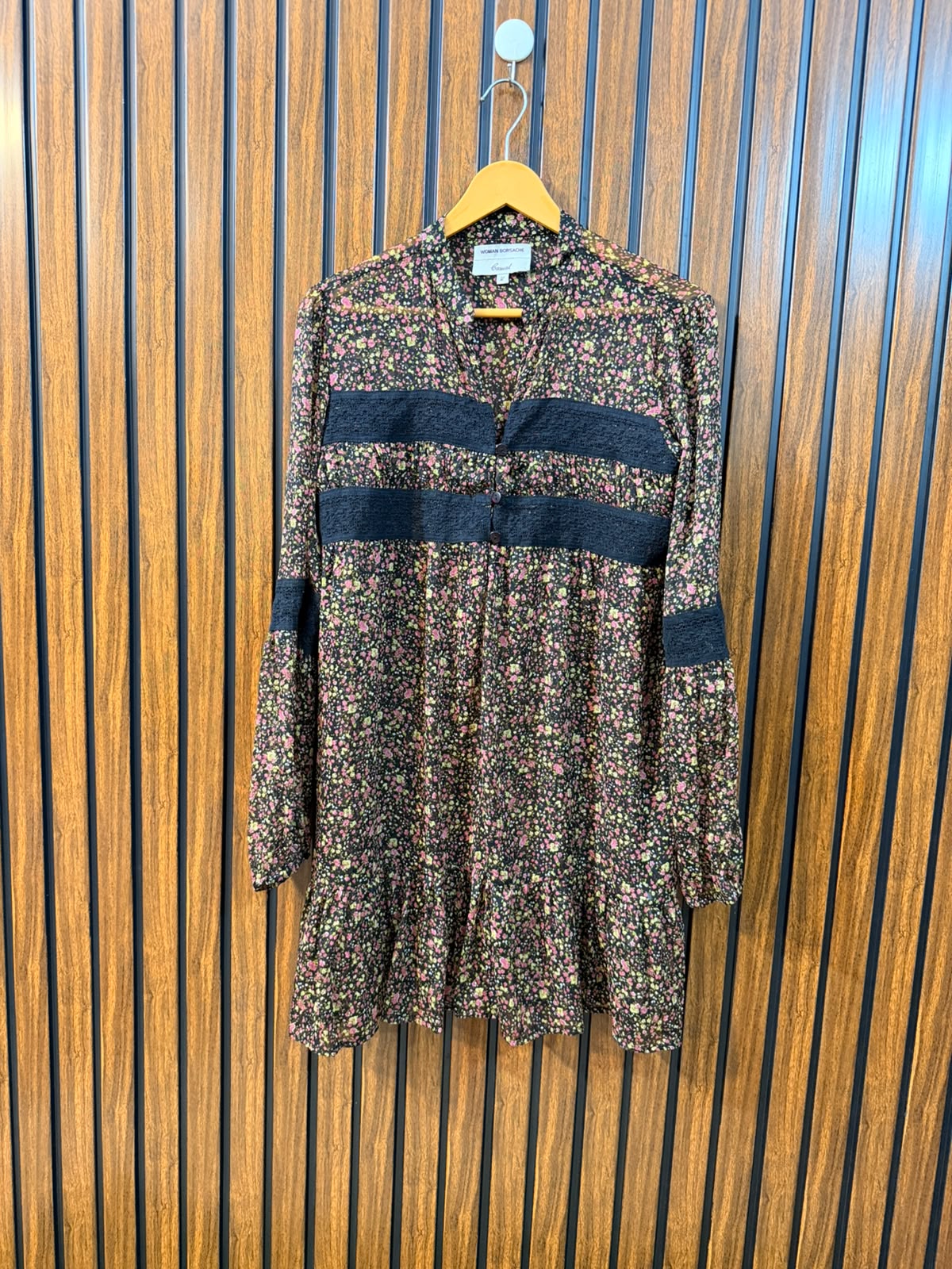 Chest 17  Length 31  Fabric Chiffon Women's Signature Full Sleeve Top