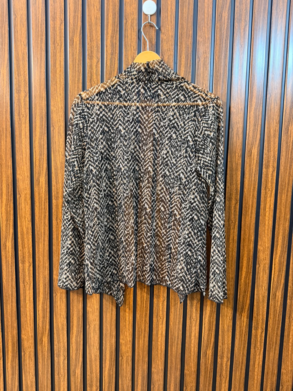 Chest Small  Length 23  Fabric Net Women's Full Sleeve Shrug Design