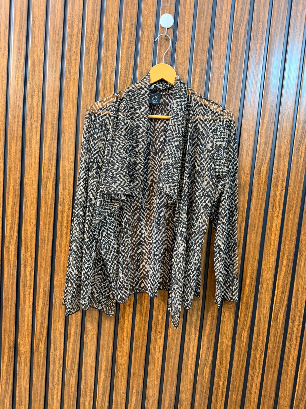 Chest Small  Length 23  Fabric Net Women's Full Sleeve Shrug Design