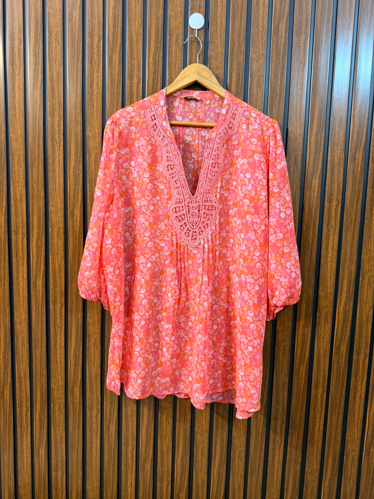 Chest 23  Length 30 To 32  Fabric Chiffon Women's Classic Full Sleeve Top