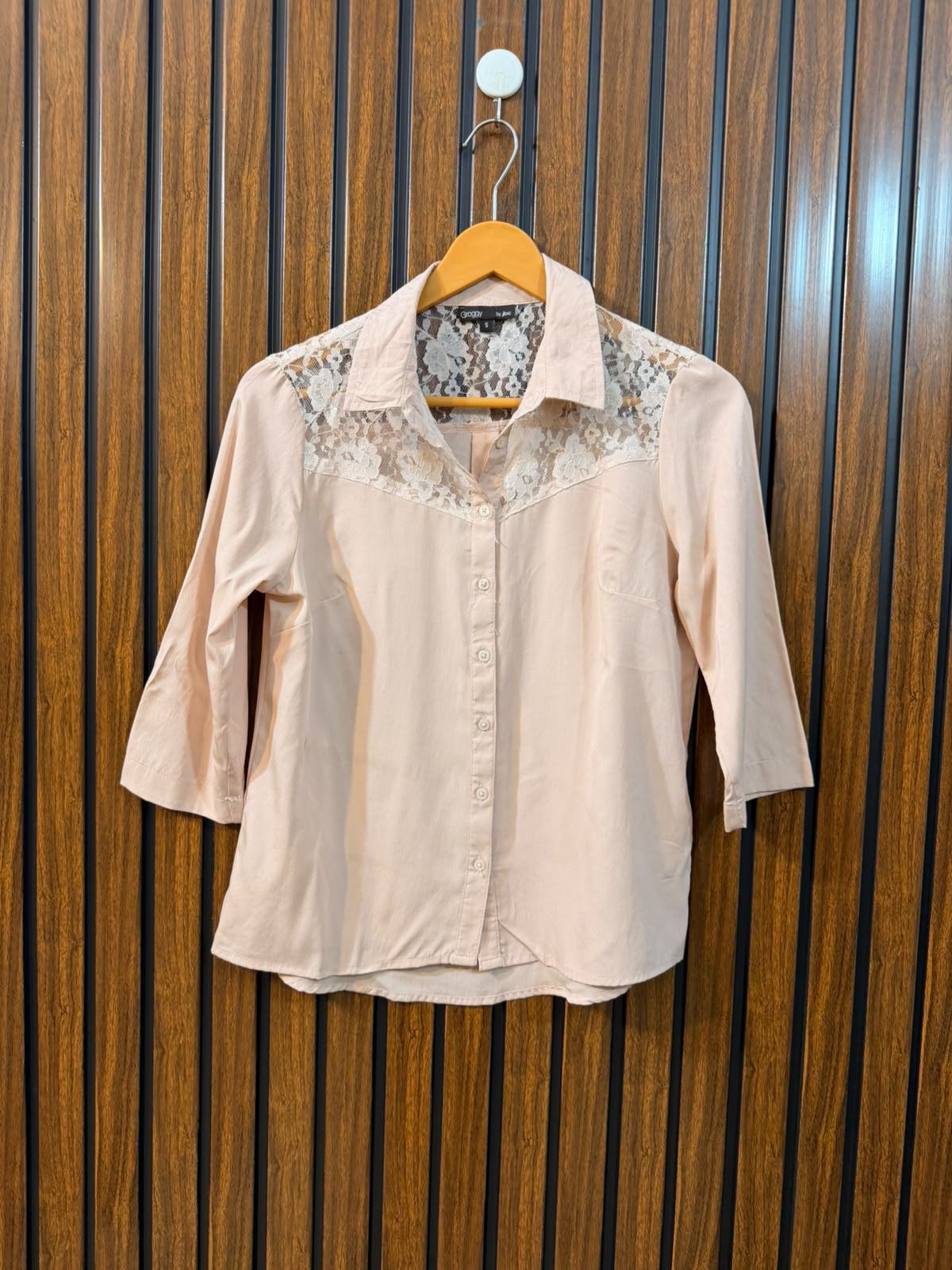 Chest 16  Length 21  Fabric Silk Women's Branded Fashion Top
