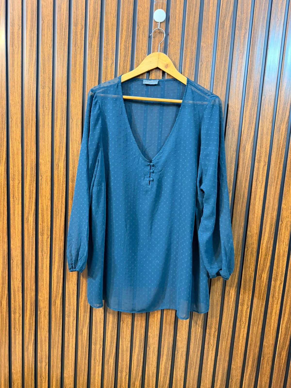 Chest 23  Length 29  Fabric Chiffon Women's Branded Top Online
